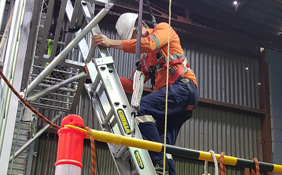 RIIWHS204E Work safely at heights